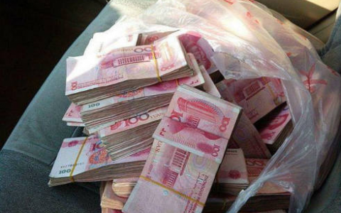 那些月入10万的人，他们都是怎么赚钱的?